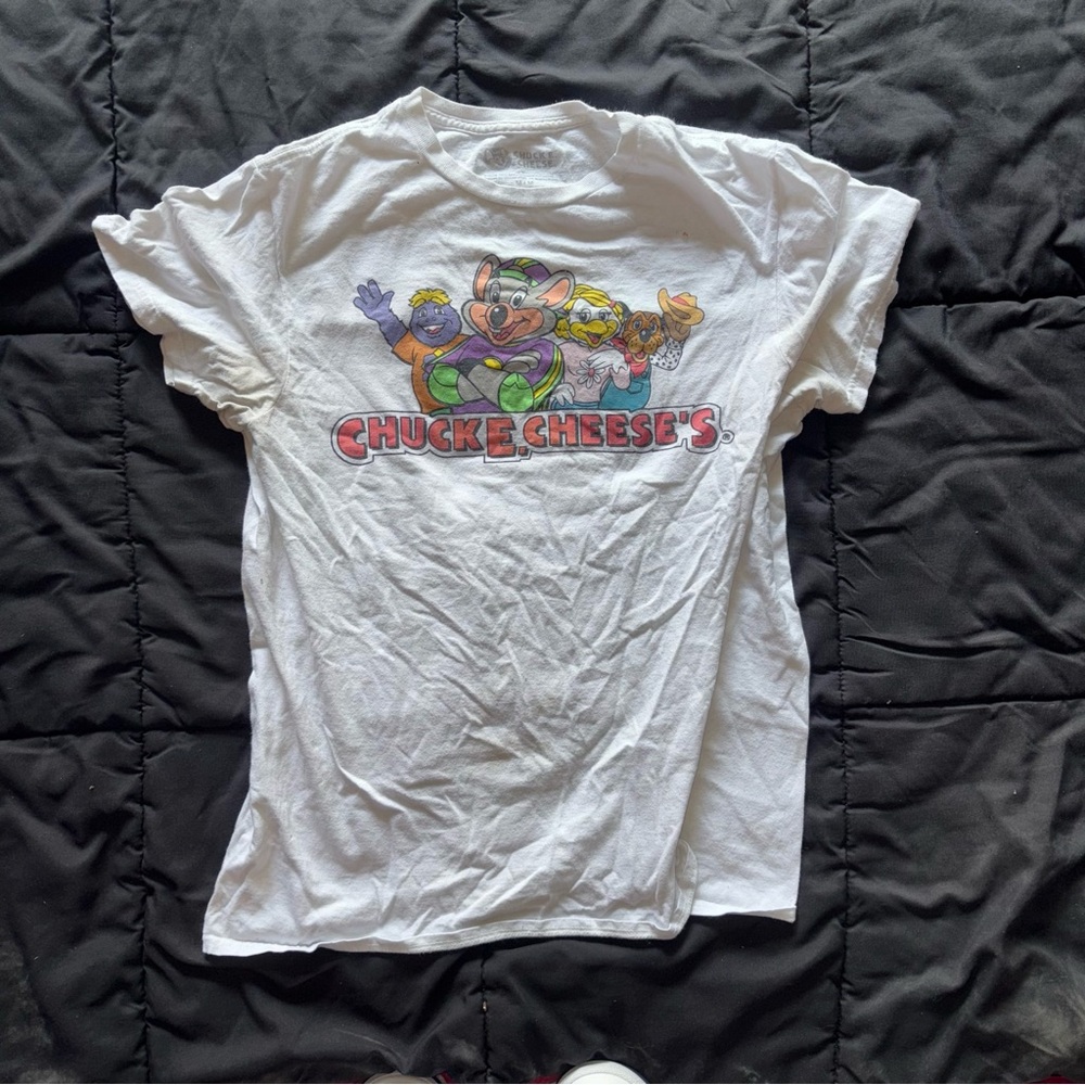Spencer's White Chuck E. Cheese's Kids T-Shirt